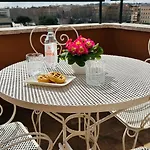 Bed & Breakfast Terrazza Urania - Penthouse Terrace With 360 View Of Rome