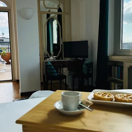 Bed and breakfast Terrazza Urania - Penthouse Terrace With 360 View Of