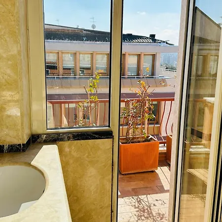 Bed and breakfast Terrazza Urania - Penthouse Terrace With 360 View Of