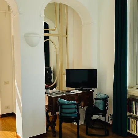 Terrazza Urania - Penthouse Terrace With 360 View Of Bed and breakfast
