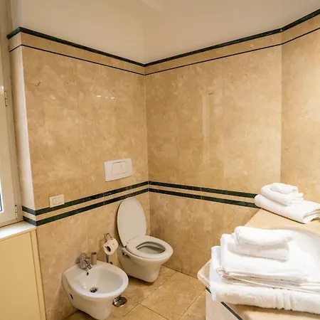 Terrazza Urania - Penthouse Terrace With 360 View Of Nocleg ze śniadaniem
